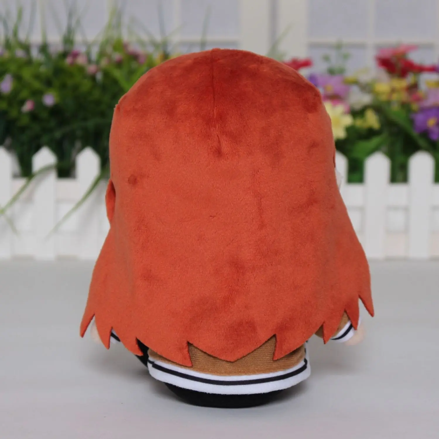 ตุ๊กตาผ้ากำมะหยี่ คุริสึ มาคิเสะ ขนาด 20 ซม. ท่านั่ง ของเล่นตุ๊กตาผ้าฝ้ายสำหรับเด็กและผู้ใหญ่ ของขวัญวันเกิดหรือหมอนนุ่ม