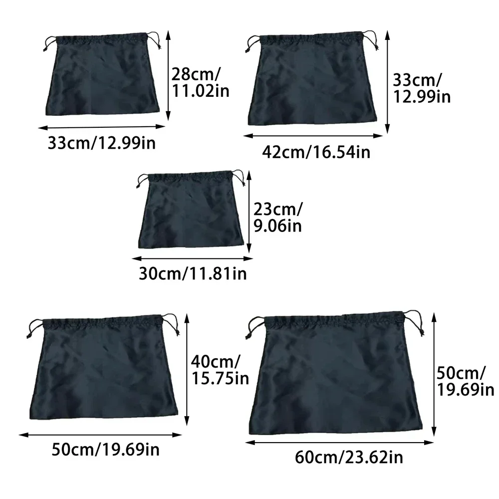 S/M/L/XL/XXL Schwarzes Seidenmaterial Kordelzug Aufbewahrungstasche Schuhe Handtasche Perückenstaub Kordelzug Verpackungsbeutel Kann aufgedruckt werden Logo – Detail 1