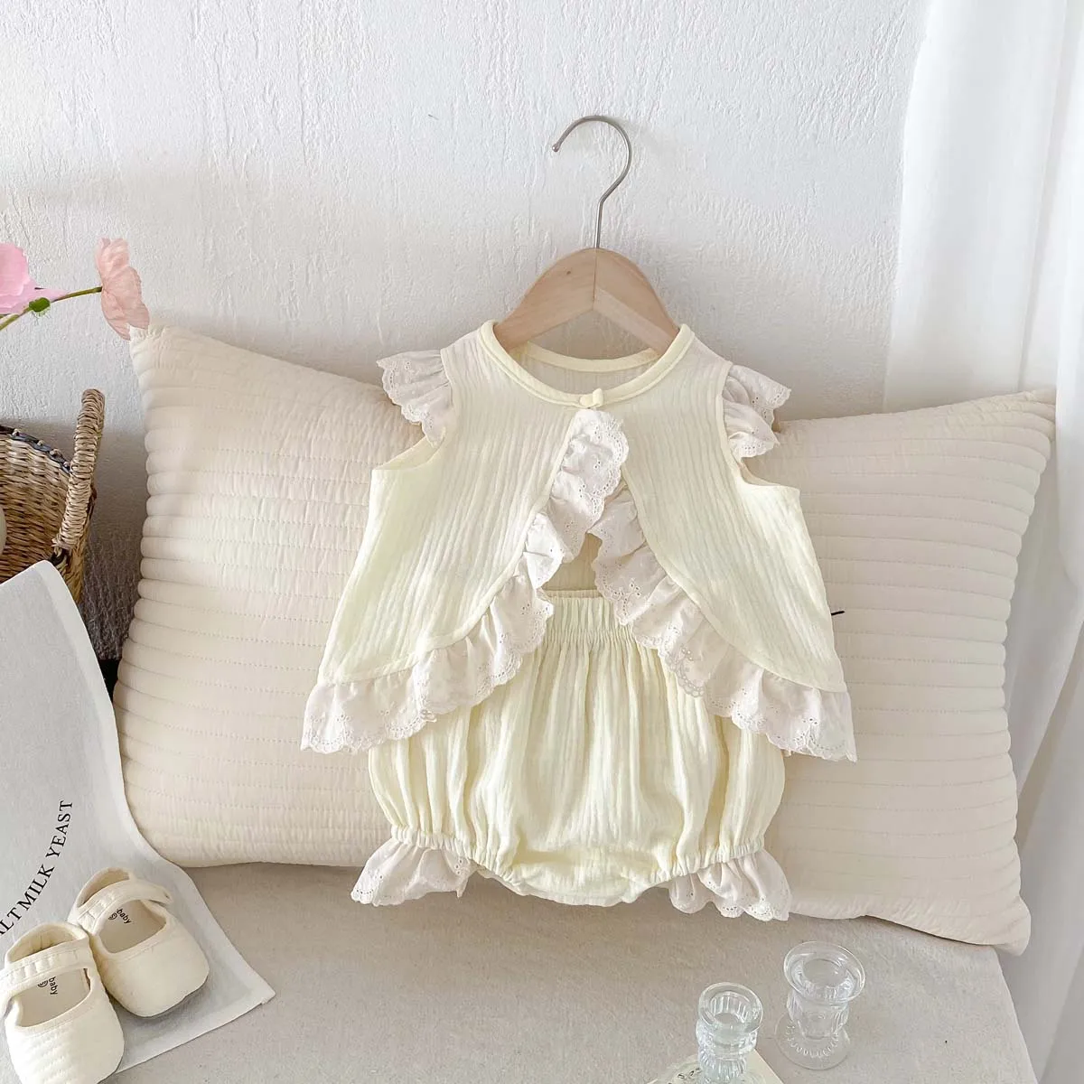 Korea Style Baby Outfit Cotton Crepe Flutter Sleeves Blouses Plain Tops + Shorts Two Piece Sets Baby Clothes 0-3yrs