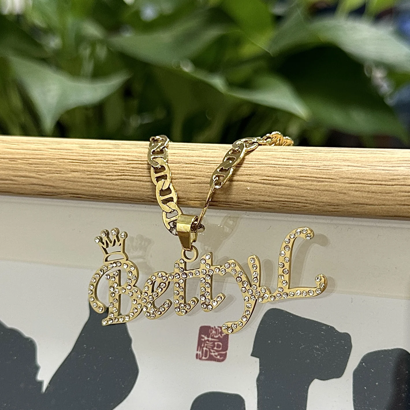 Stainless Steel Necklace Women's Personalized Diamond Crown Necklace Customized Name Flat Chain Pendant Jewelry Banquet Gift