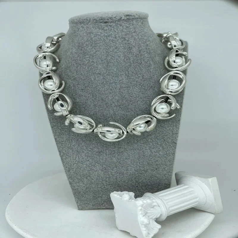 

Классическое элегантное жемчужное ожерелье в стиле легкой роскоши для женщин, аксессуар, подарок на годовщину для подруги