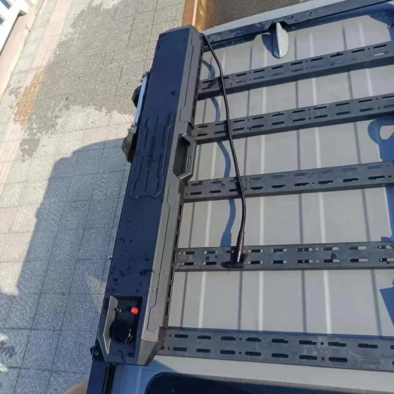 

Suitable for Camping Car Universal Aluminum Alloy with Booster Water Storage Tank Rooftop Outdoor