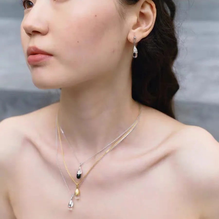 Dream Garden Tulip Crystal Necklace Luxury Minimalist Clavicle Chain Elegant Tulip Pendant Fashion Jewelry