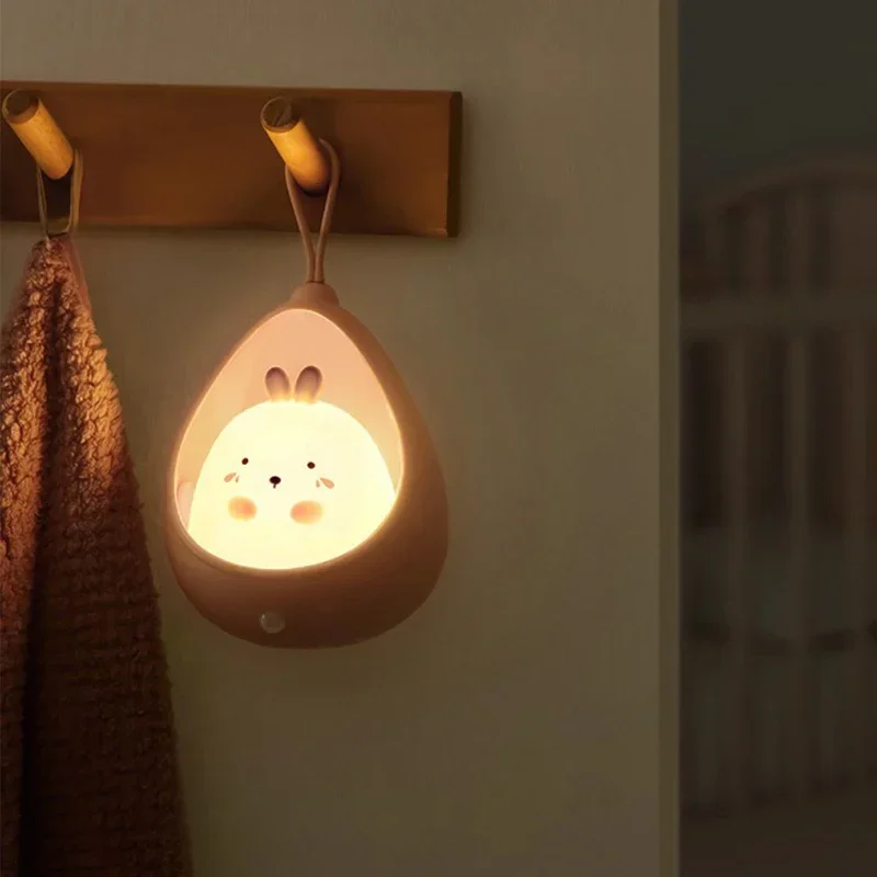 

Светодиодный интеллектуальный ночник с датчиком человека, USB перезаряжаемый светильник для сна, прикроватная тумбочка для спальни, коридора, настольное украшение, настольная лампа