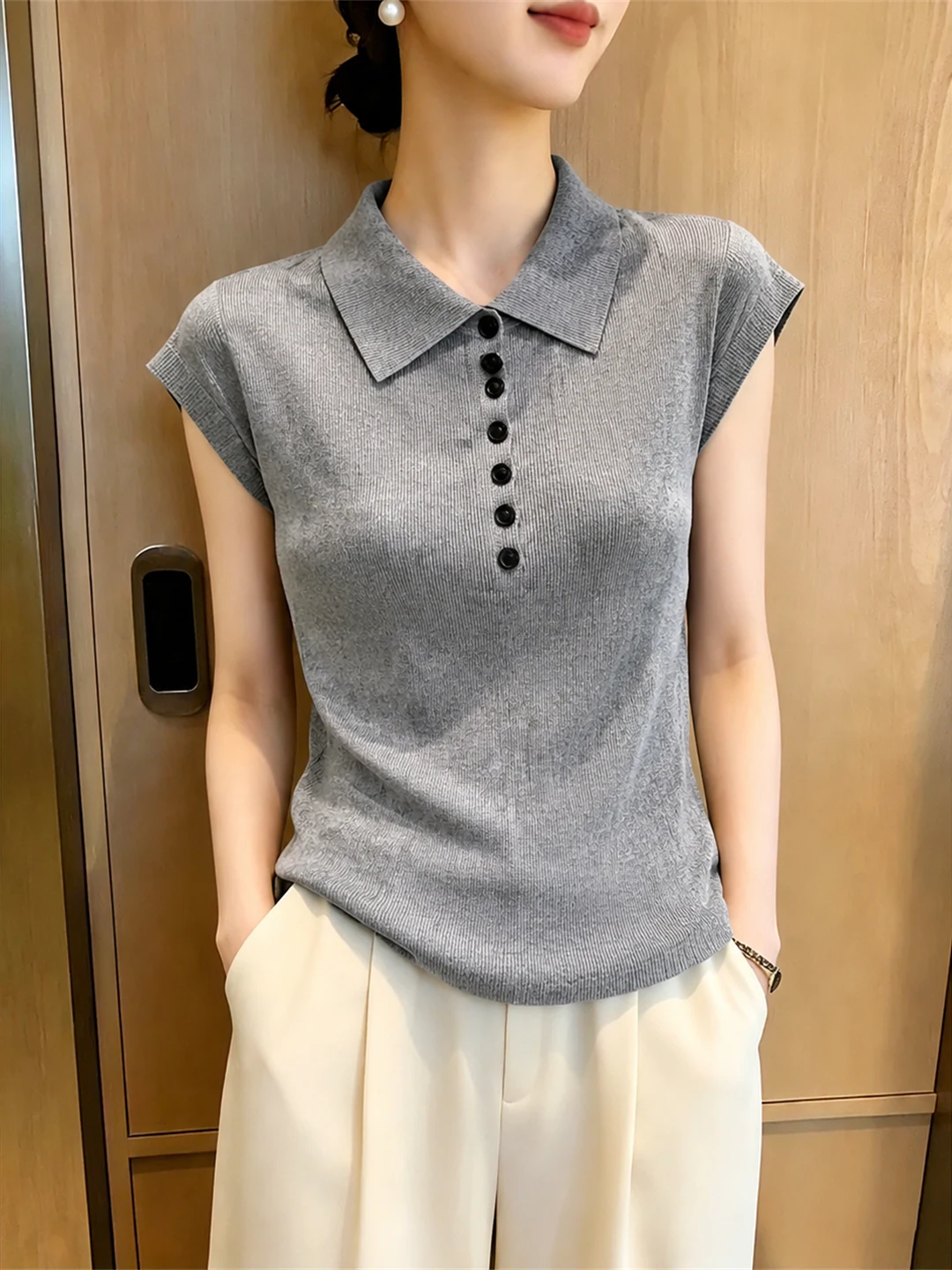 

Korean Style Neck Ice Silk Knitwear Short Sleeve Casual Fashionable Women's Top Straight Cut Commute Style Summer 2026