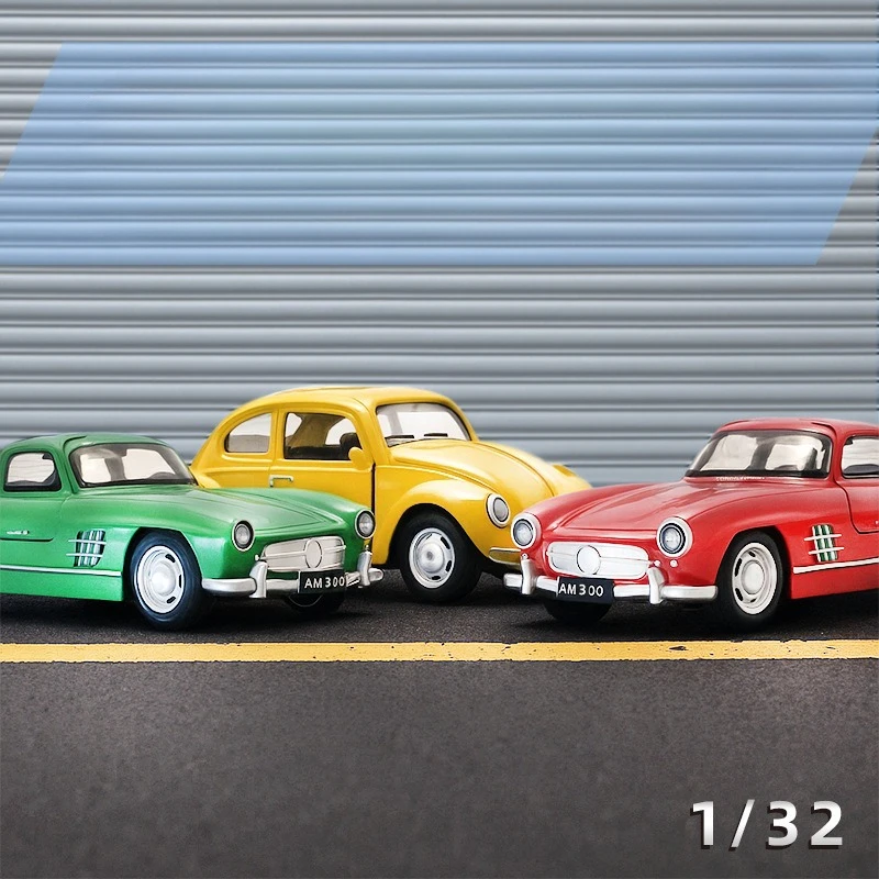 1:32 Beetle AM 300 rétro vintage quatre portes modèle de voiture en alliage avec lumières musique et retirer voiture jouet pour enfants