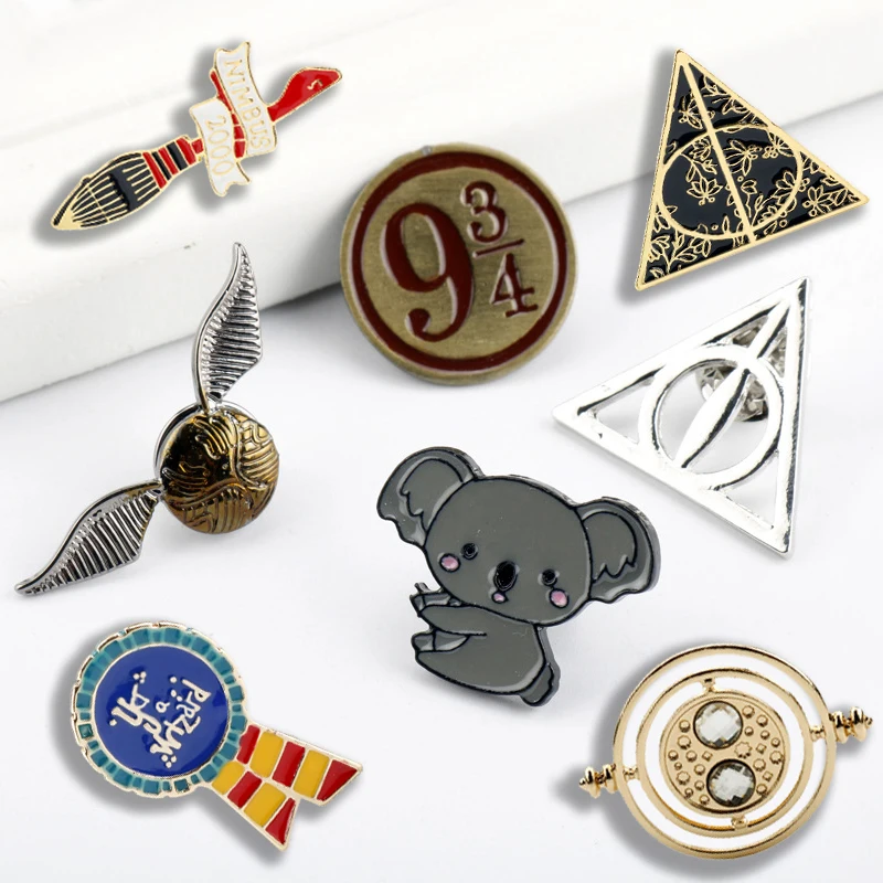 Harries Potters Metal Brooch Magic Academy Badges Clothing Lapel Pins for Women Men Vintage Design Jewelry Accessories Gifts