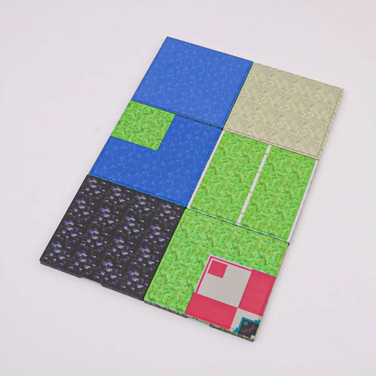 Magnetic base plate with multiple base plates to match my world magnetic building block toys DIY children's toys