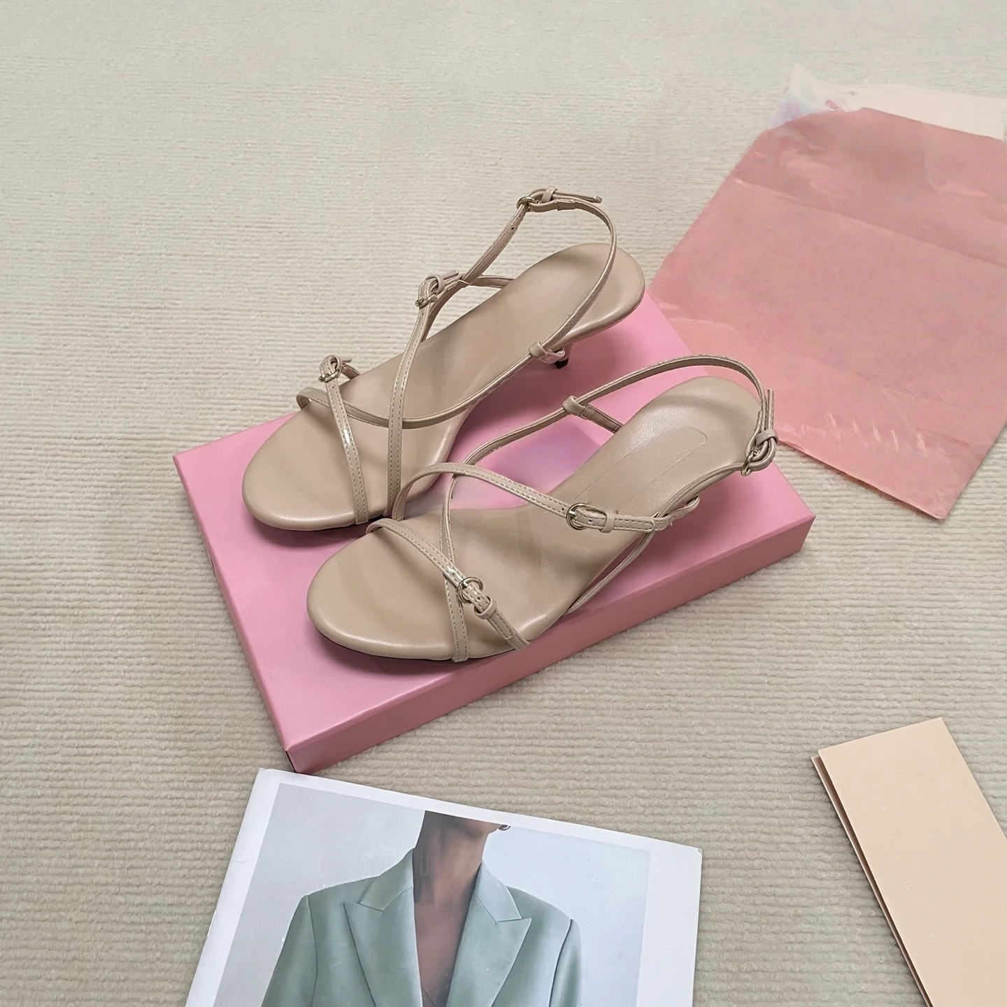 

Stiletto sandals hollow high heels fashion light luxury simple solid color round head women's shoes