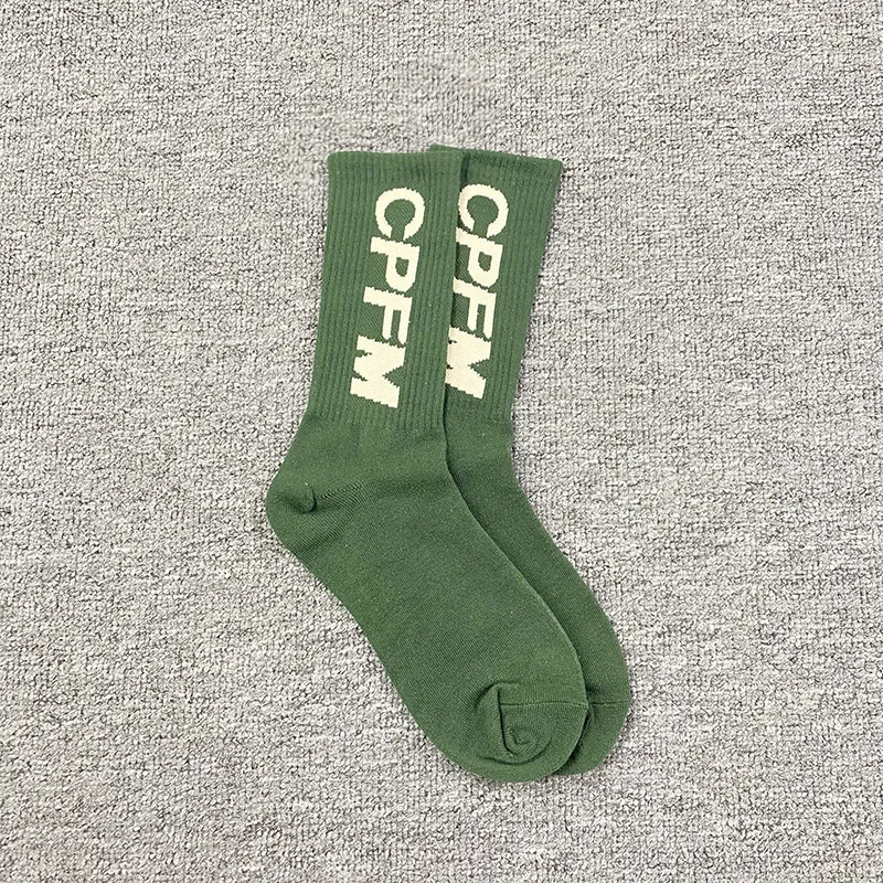 Sold by 4pairs-- kanye CPFM multicolor cotton sports socks mid tube socks couple high street alphabet jacquard socks WZ51