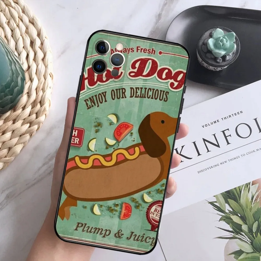 Casing Ponsel Hot Dog Anjing Dachshund untuk iPhone 16,15,14,13,12 Mini 11 Pro XR,X,XS,MAX 7,8 Plus Sampul Silikon Hitam Lembut