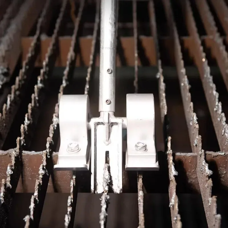 Safety Small Manual Slag Remover with Rack for Laser Cutting Grating Slag Cleaning