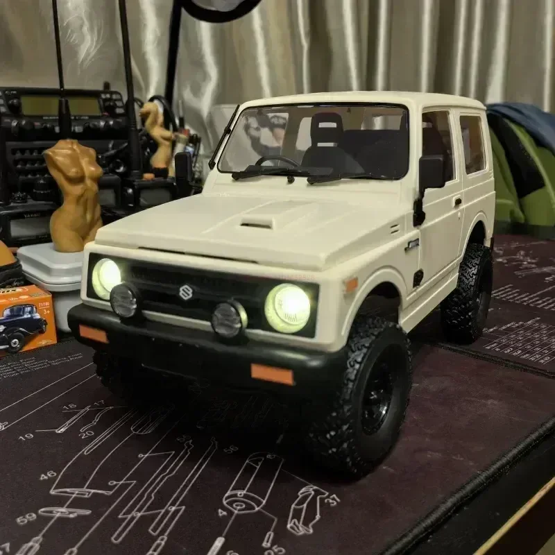 2.4g 1/10 Rc Jimny Wpl C74 Full-Scale Warrior Ja11 4wd Climbing Track Remote Control Car Model Children'S Remote Control Toy