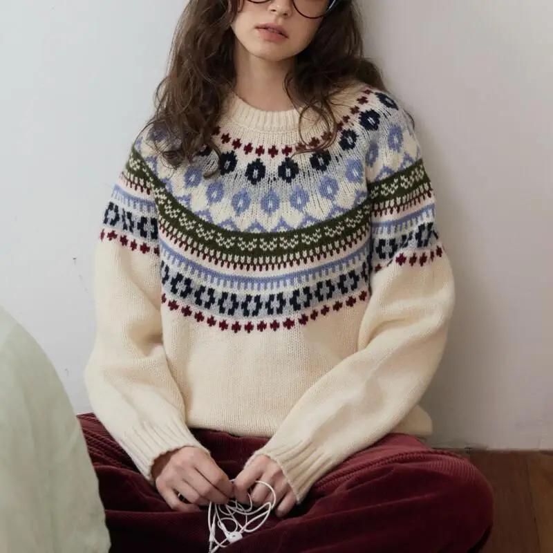 

Мягкий и липкий женский свободный шерстяной свитер с круглым вырезом для отдыха, осень-зима, новая модель, универсальная, удобная, винтажная элегантность