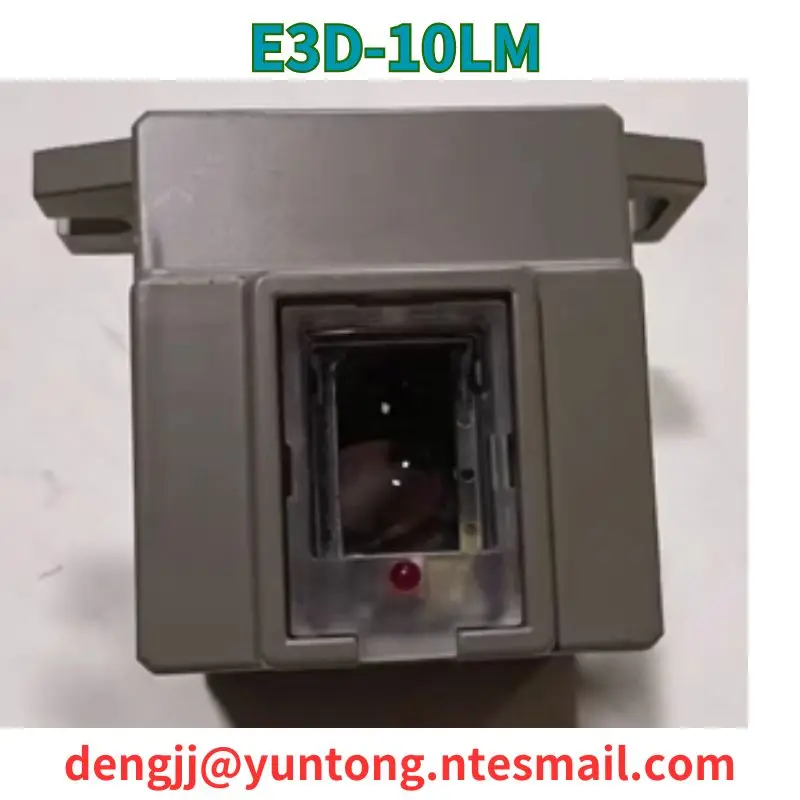 Used E3D-10LM photoelectric sensor tested intact and shipped quickly