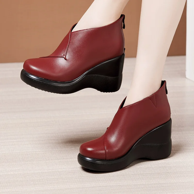 Small Size 32-43 Quality Soft Leather Shoes Women Platform Wedges Fall Winter 2024 Warm Plush High Heels Ankle Boots for Mother