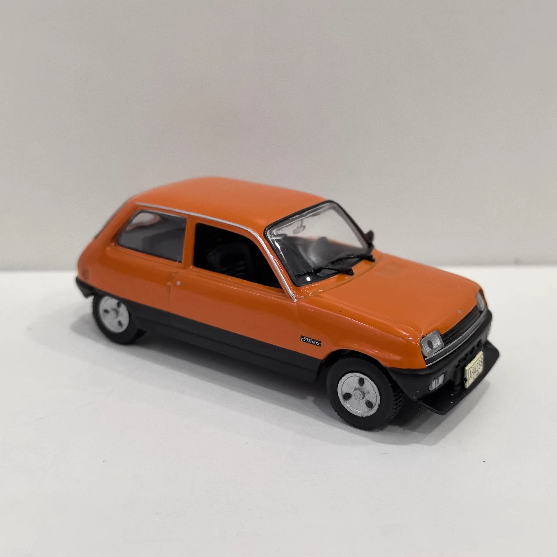 IXO 1/43 RENAULT 5 MIRAGE ZAPATITO 1979 Model samochodu Renault, metalowy, skala 1:11