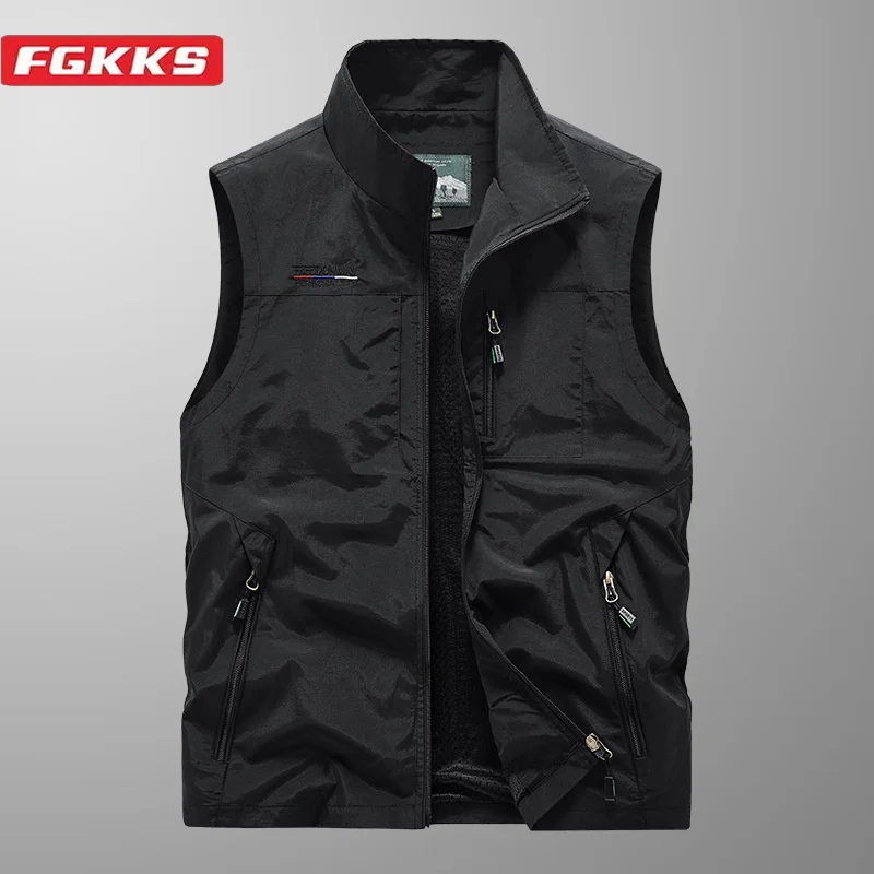 

FGKKS 2024 Outdoor Leisure Vest For Men Breathable Large Pocket Photography Fishing Vest High-Quality Leisure Vest For Men