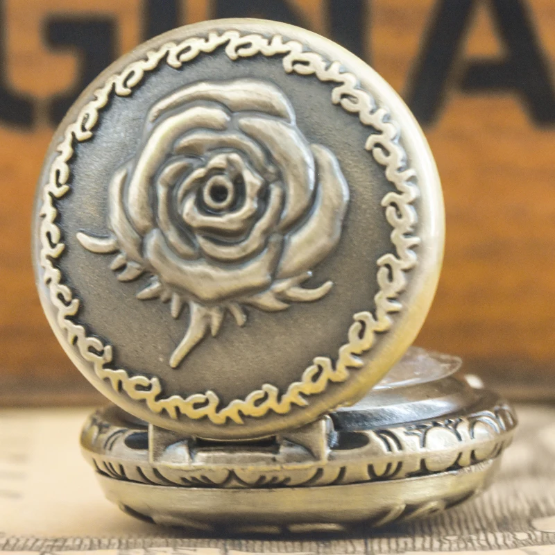 صغيرة ، ريترو برونزية Steampunk من الورد منحوتة صغيرة ساعة جيب كوارتز قلادة قلادة ساعة سلسلة الرجال والنساء سلسلة هدية