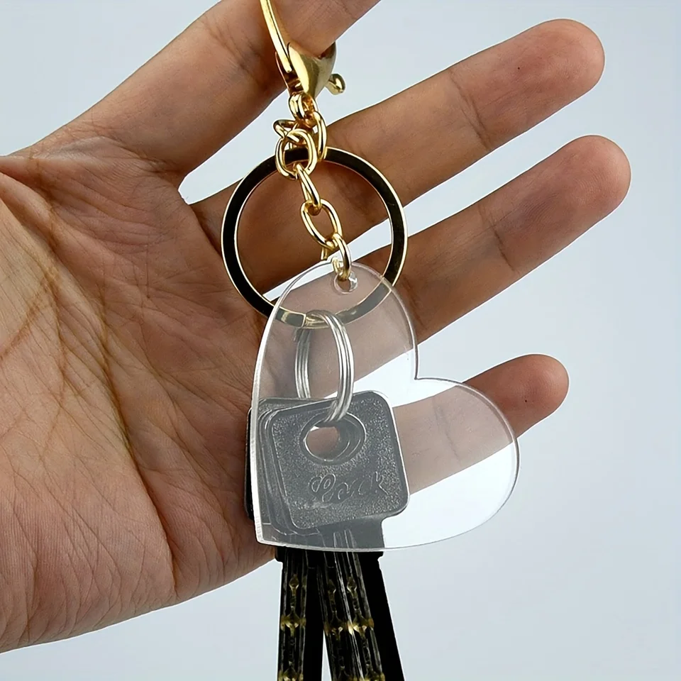 50 個のハートアクリルキーホルダーブランクアクリル装飾品透明ハート