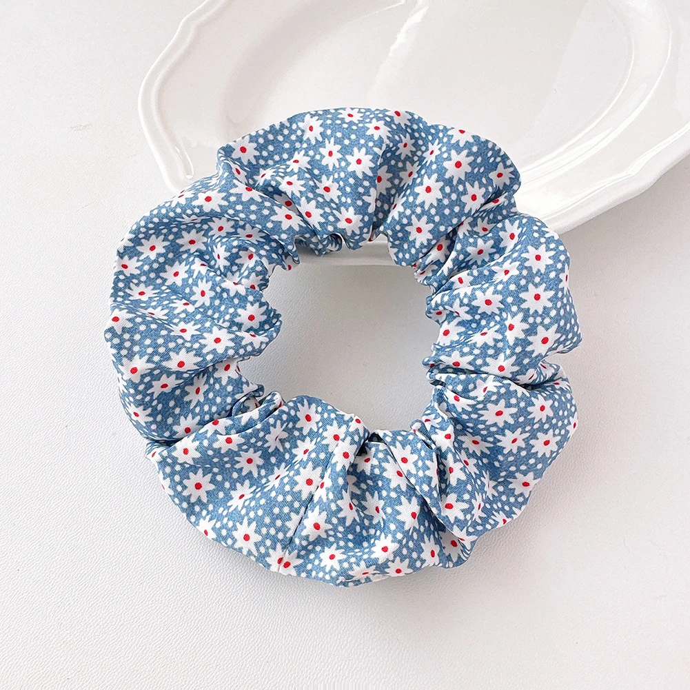 

Stylish Elastic Headband for Summer Outfits Perfect Hair Accessory to Enhance Your Look at Any Event or Gathering