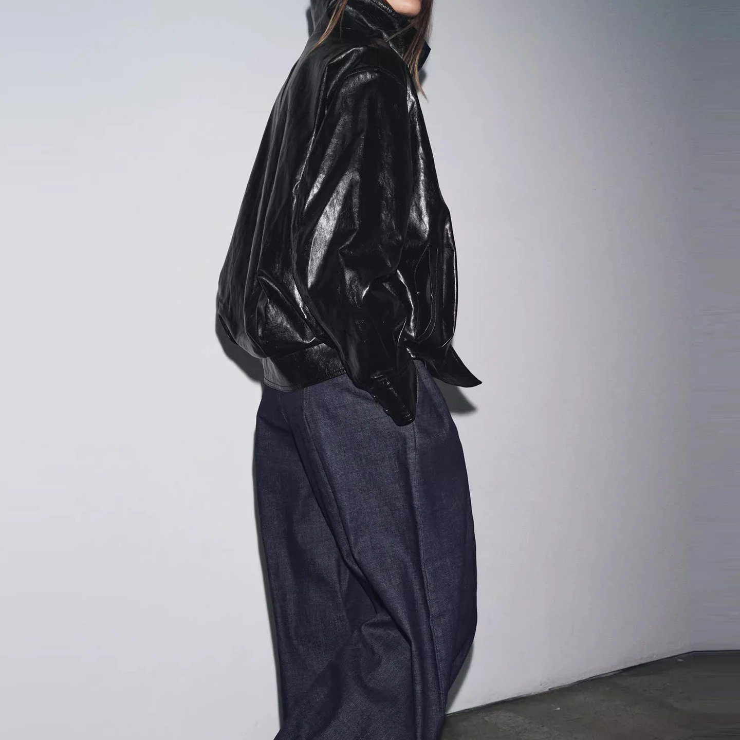 جايت جلدي نسائي غير رسمي أنيق لخريف 2025 تصميم كول كورول سلي للتنقل اليومي مقاوم للرياح طويل بسحاب #3