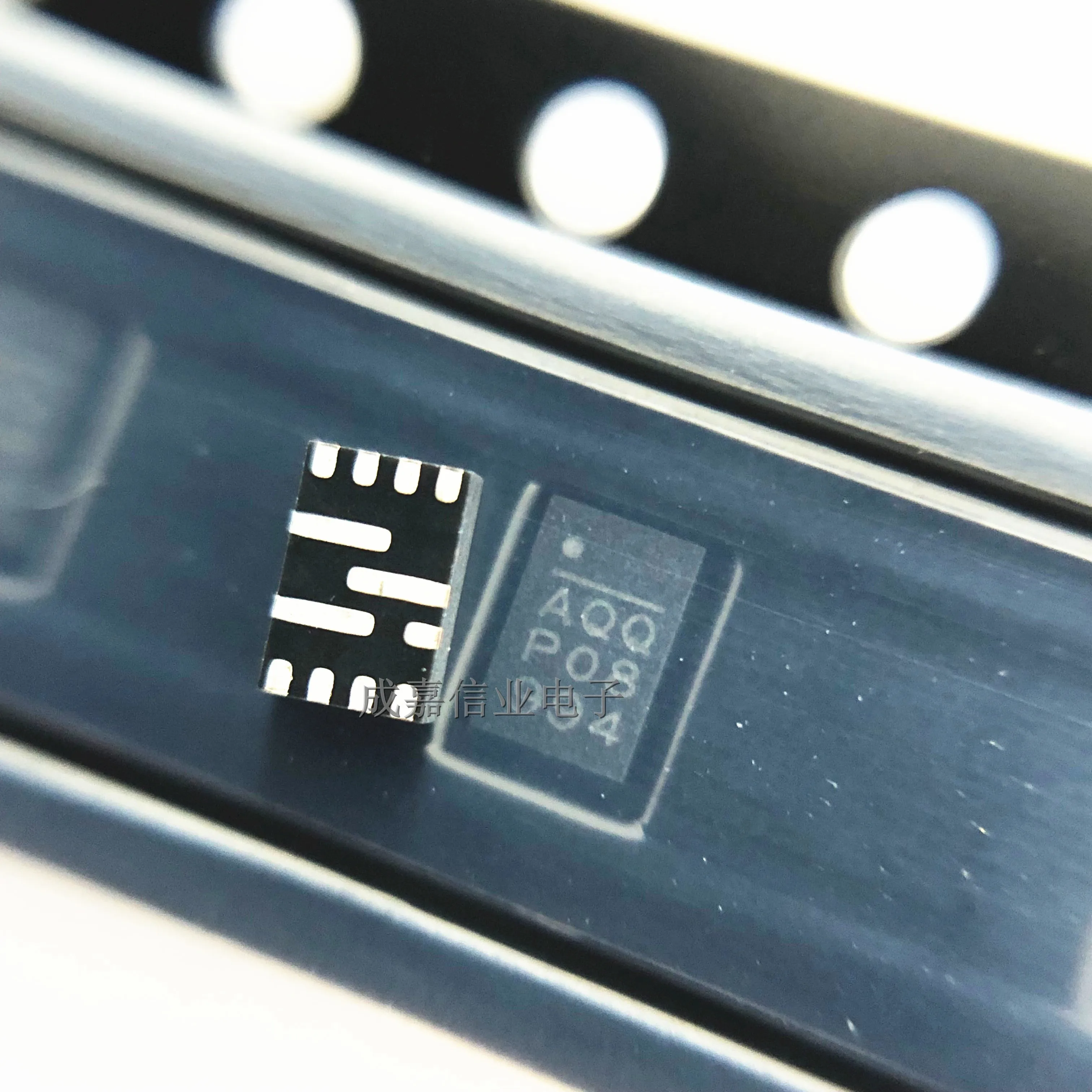 10 ชิ้น/ล็อต MP8759GD-Z QFN-12 เครื่องหมาย; AQQ Switching Voltage Regulators 26V Iq ต่ํา Hi Cur 8A Sync Buck Conv