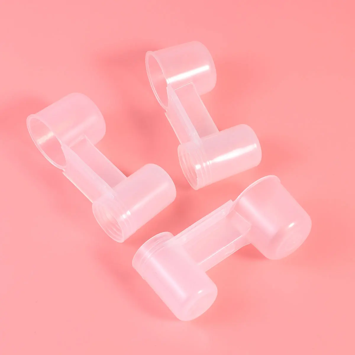 

10Pcs Automatic Bird Drinker Plastic Feeder Clip Cage Mount Waterer Easy Clean with No Spill Design Suitable for Small Birds