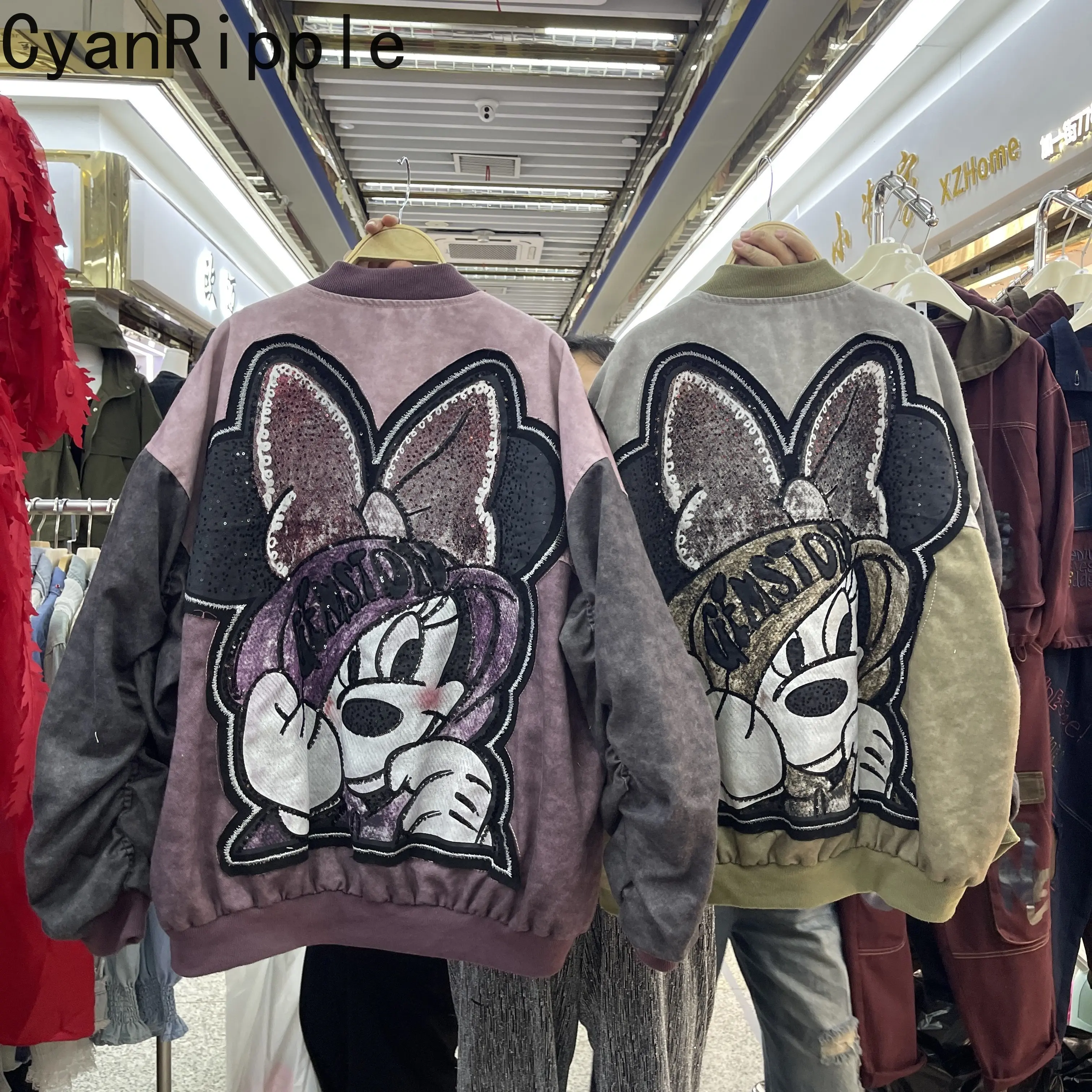 

Модная женская бейсбольная куртка оверсайз на молнии с воротником-стойкой, с пайетками и длинными рукавами, повседневное пальто с Микки Маусом