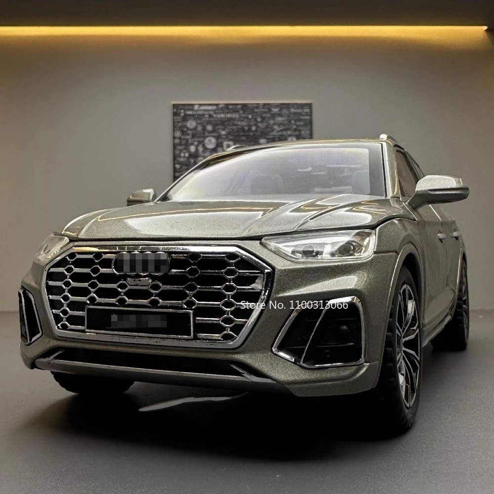 Modelo de coche SUV Q5 1:24, vehículo de aleación fundido a presión, modelo de Metal, coche de luz de sonido de alta simulación, colección de