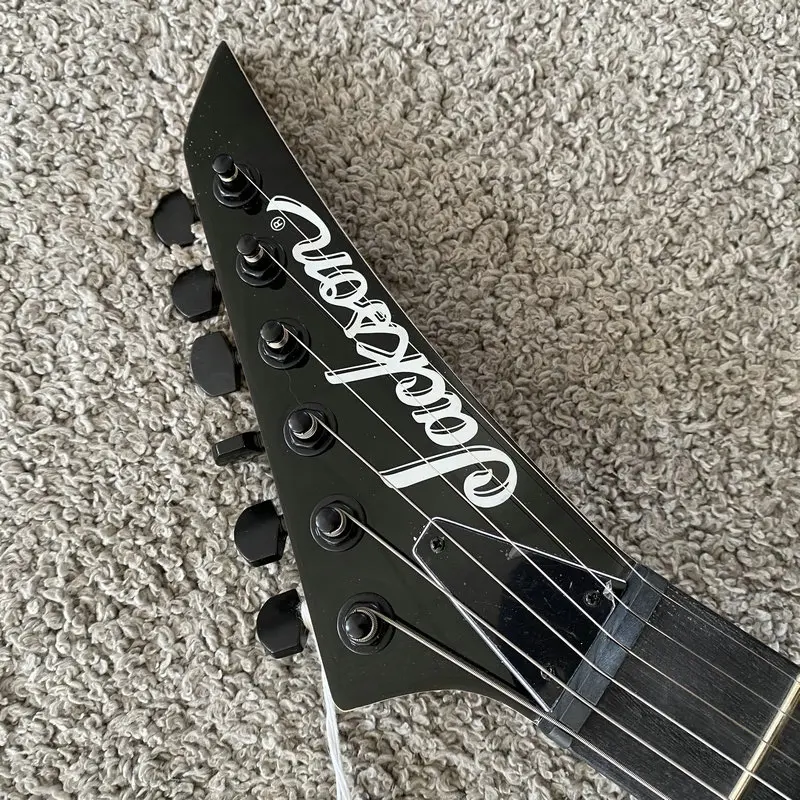 

Электрогитара Jackson JS11 Starter, белая, 22 лада, корпус из цельного дерева, абсолютно новая и оригинальная