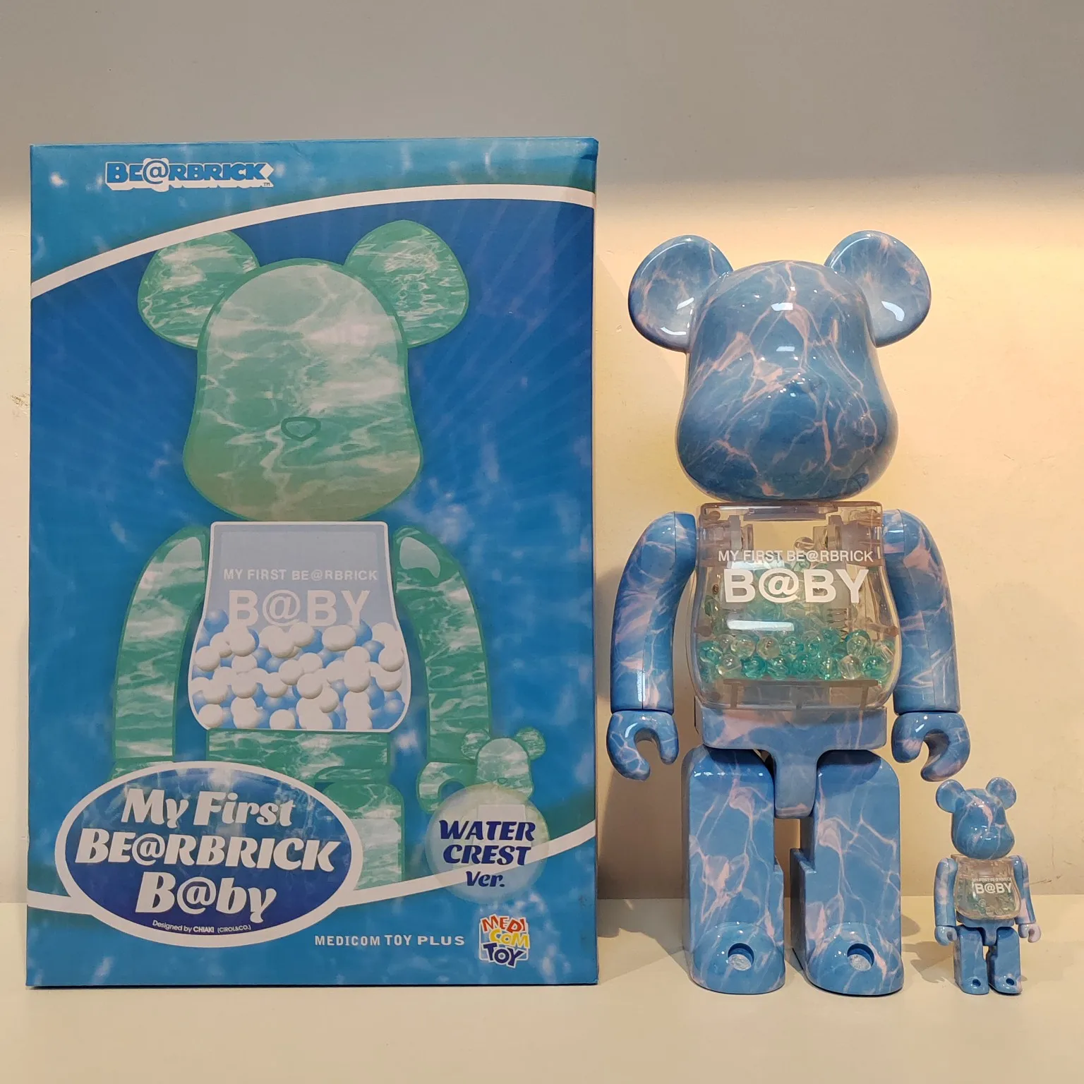 

Bearbrick 400% And 100% Water Ripple Style, One Large And One Small Premium Version Beabrick Color Box Packaging Gift Figures