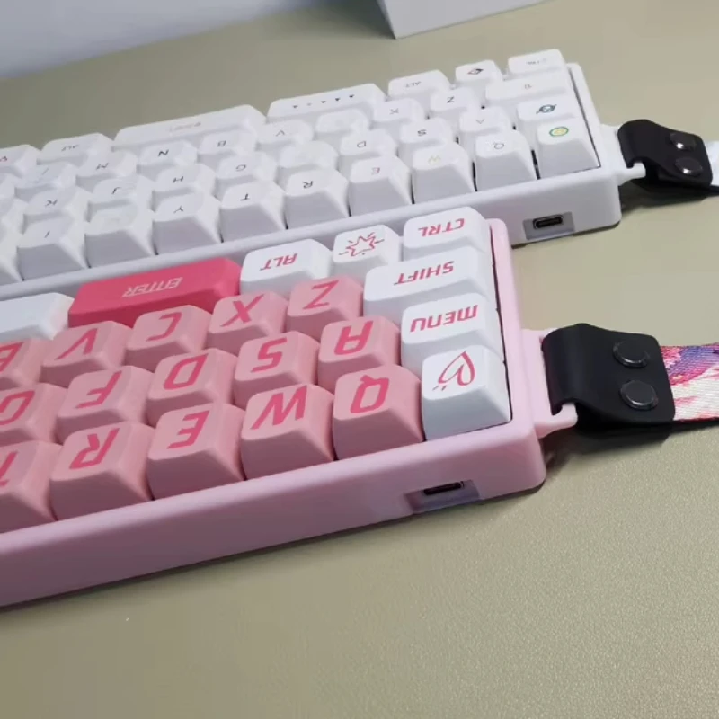 40% toetsenbordkit Aangepast draadloos Tri-mode/dual-mode Hot Swap RGB 40% indeling Ultracompact 3D-geprint mechanisch toetsenbord