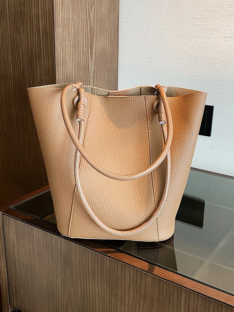 Large Capacity Women's Bucket Bags 2023 New Solid Color Single Shoulder Commuting Bag Casual Simple Female Handbag