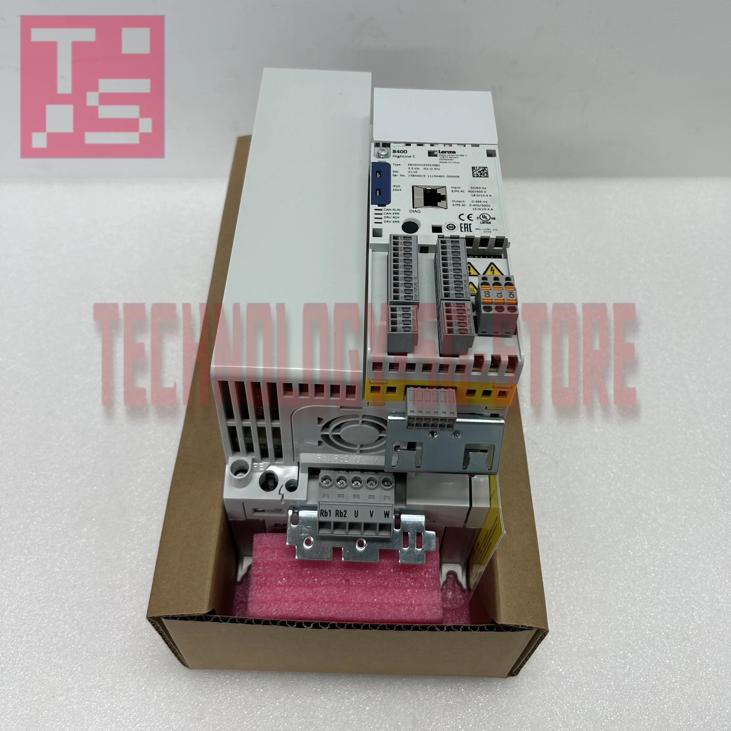 Преобразователь частоты E82EV113K4C200 совершенно новый