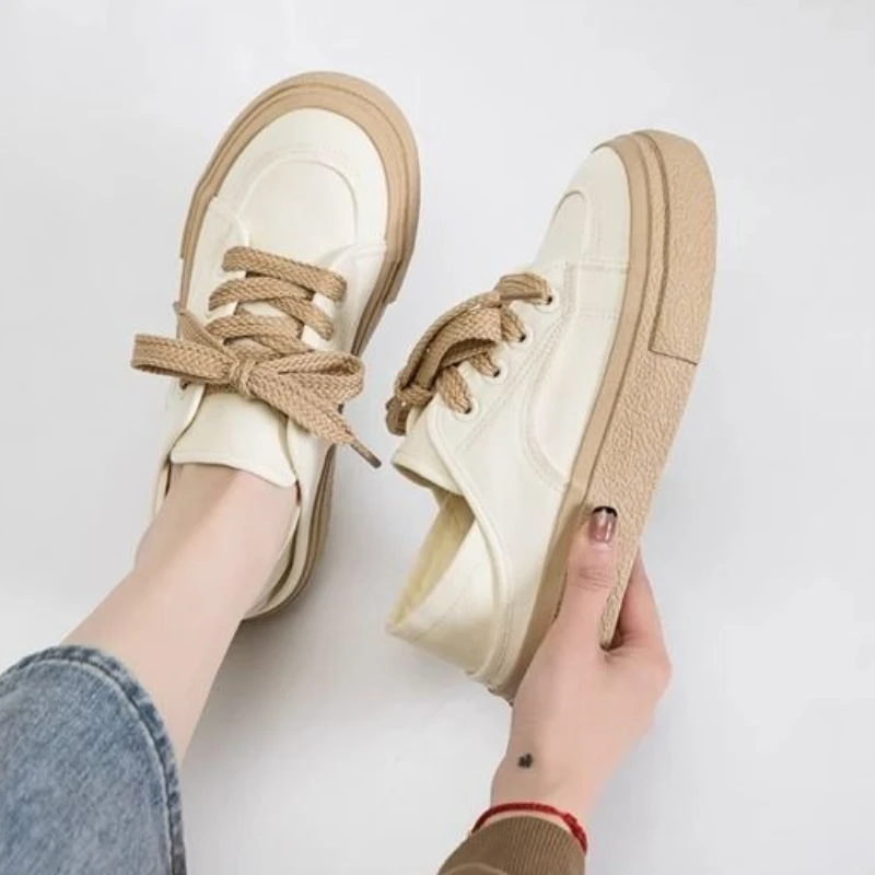 Exclusive Korean Design Women's White Sneakers Release​ Soft Thick Sole Canvas Shoes Breathable Lightweight Student Sneakers view 2