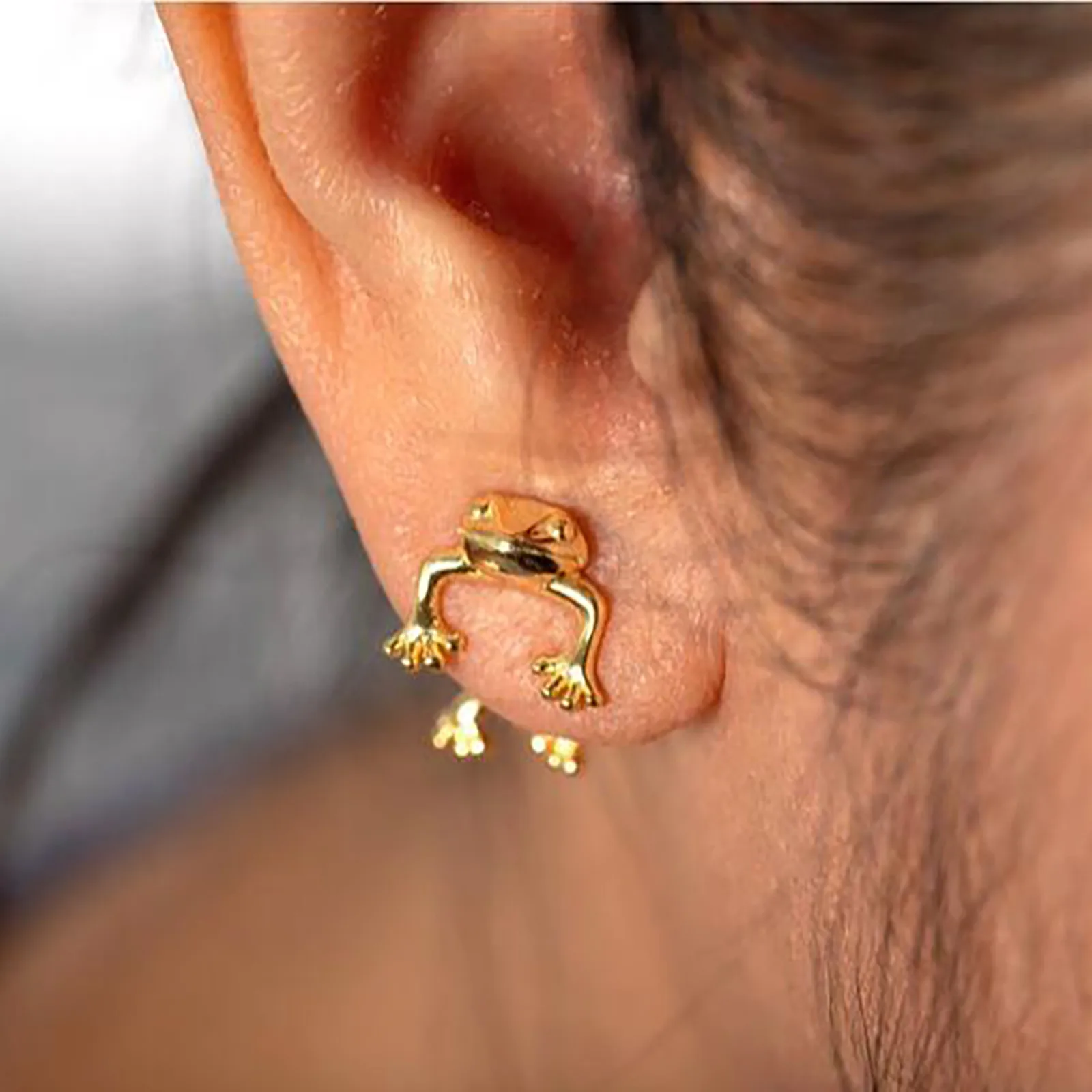 Cute Frog Shape Stud Earrings Women Animal Themed Silver Color Ear Jewelry Trendy Fashion Party Accessories Valentine'S Gift T1