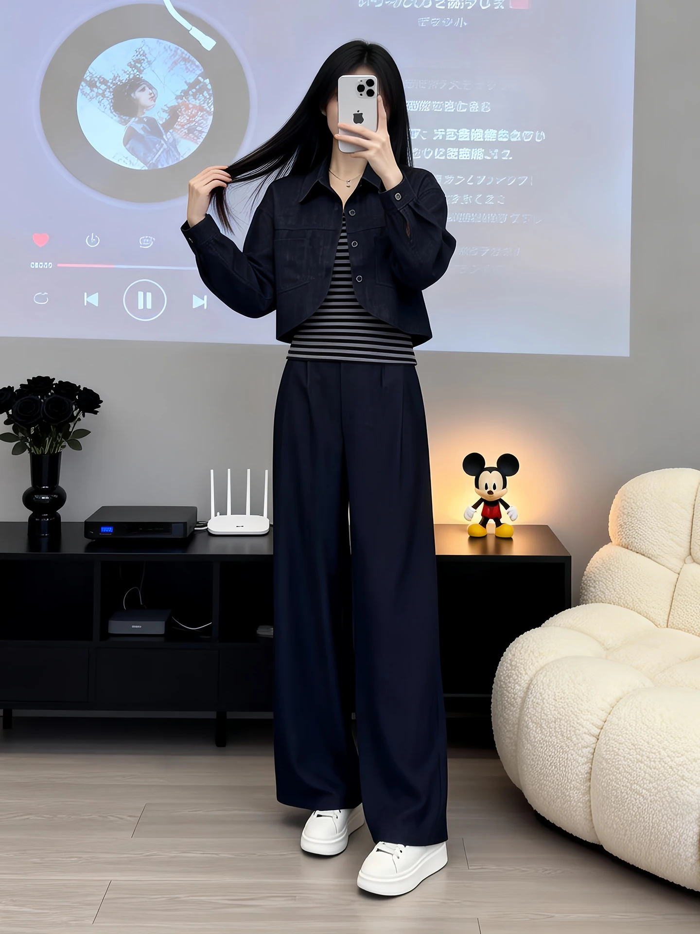 

Fashionable Denim Short Jacket And Striped Vest Wide Leg Pants Women's Ensemble Spring Autumn New Style Ageless Turn-down Collar