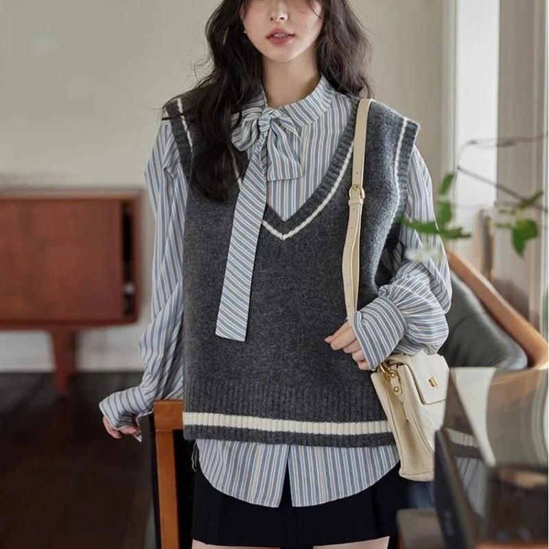 

Korean Fashion Sleeveless Knitted Vest Women V-Neck Casual Sweater Pulloer Striped Clothing Japanese Kawaii Clothing Oversize