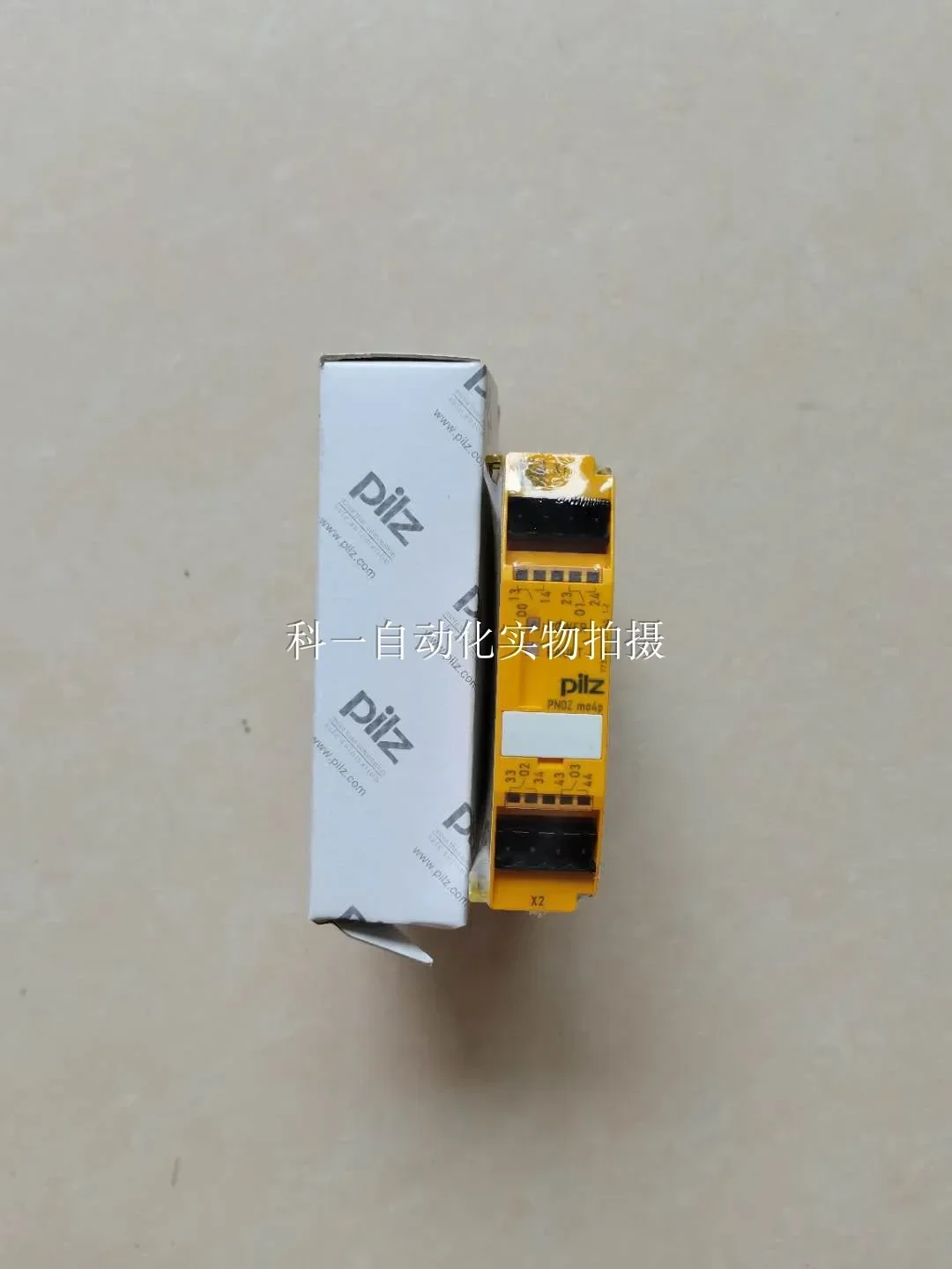 PILZ safety relay PNOZ mo4p 773536 PNOZ mi1p order number 773400 m04p