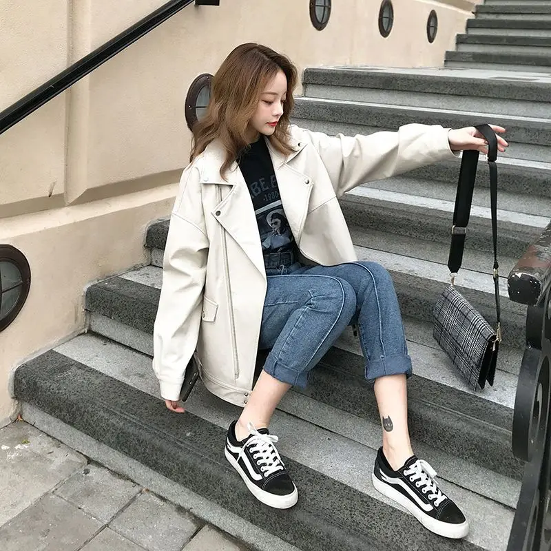 

Кожаная короткая куртка с зубчатыми лацканами для женщин, весенне-осенняя корейская версия, свободное темпераментное пальто для поездок на работу, верхняя женская одежда