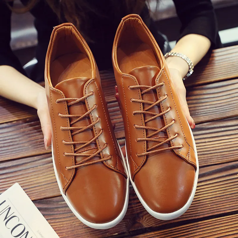 men casual Sneakers Anti-slip 2023 new Genuine Leather Men Platform shoes lace up Autumn Fashion Shoes men flats footwear