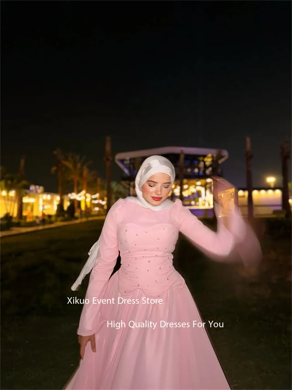 فساتين سهرة شيفون وردية متواضعة من Xikuo فساتين كوكتيل ذات ثنيات عالية وأكمام طويلة فستان ماكسي للحفلات الراقصة حسب الطلب