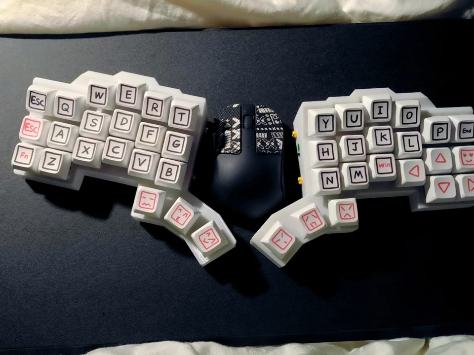 

Corne 3D Split Keyboard Kit Custom Wireless 2.4G Single-mode VIAL 3x6 Keyboard 42key Combo+tap_dance+macro 3D Printing Keyboard