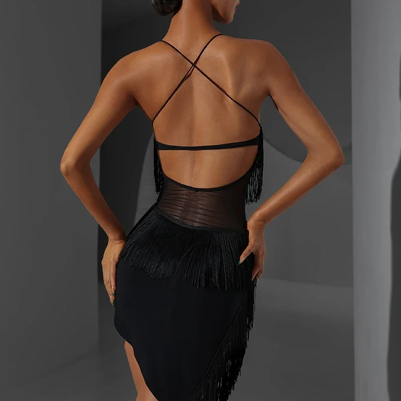 Gaun Latin hitam seksi untuk wanita, kostum tari Latin profesional, pakaian latihan panggung, gaun rumbai dansa Latin tanpa lengan