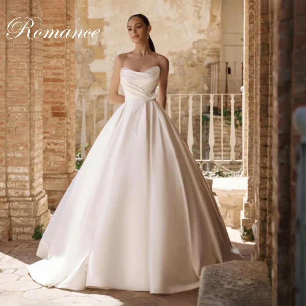 Robe De mariée trapèze moderne plissée et perles, sans bretelles, avec traîne De balayage, sans manches, dos nu, personnalisée, 2025