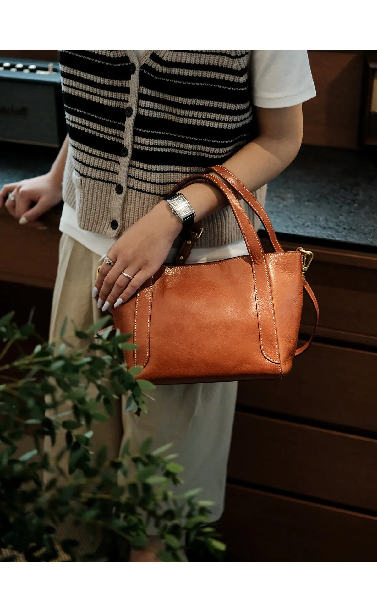 PNDME Modische Vintage Handgefertigte Damenhandtasche aus pflanzlich gegerbtem Rindsleder, Designer-Umhängetasche aus echtem Leder für Wochenende und Party – Detail 13