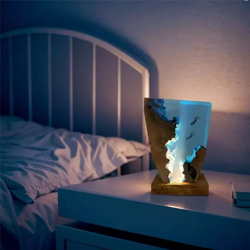 B84B-Seabed Exploration Organism Resin Table Light 2 Divers Resin Table Light Seabed Exploration Theme Night Light
