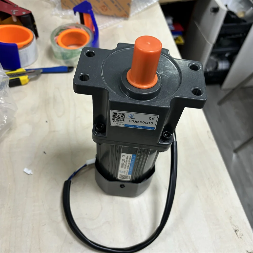 Motor de engrenagem CA de 90 mm Motor alinhado de velocidade ajustável 110V 120W YN90-120 90JB90G15 com orelhas