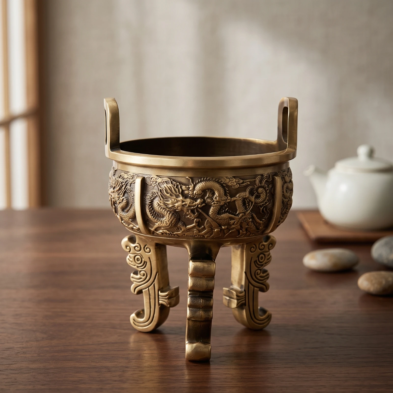 Incense Bowl with Legs Ornate Ding-Style Bowl Censer Metal Vessel Shiny for Practitioners, Altar, Meditation Room
